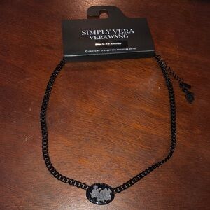NWT Simply Vera Wang Necklace in Onyx Black & Rose Shaped Gemstone detailing 17”
